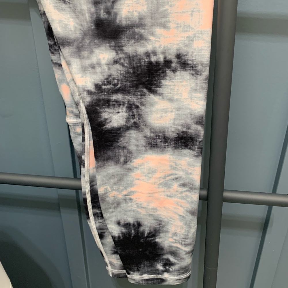 Athleta elation 7/8 tights. Large.